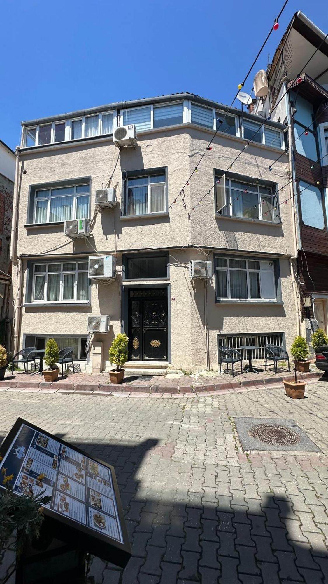 Albatros Apart Suite Istanbul Exterior photo